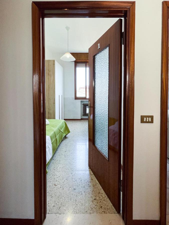 Casa Gramsci - Affitti Brevi Italia Hotel Modena Bagian luar foto