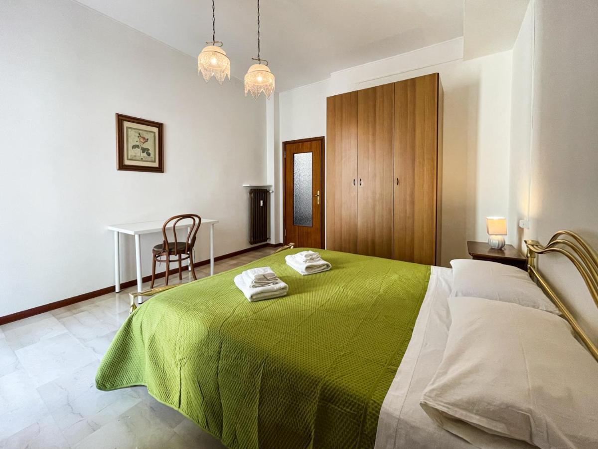 Casa Gramsci - Affitti Brevi Italia Hotel Modena Bagian luar foto