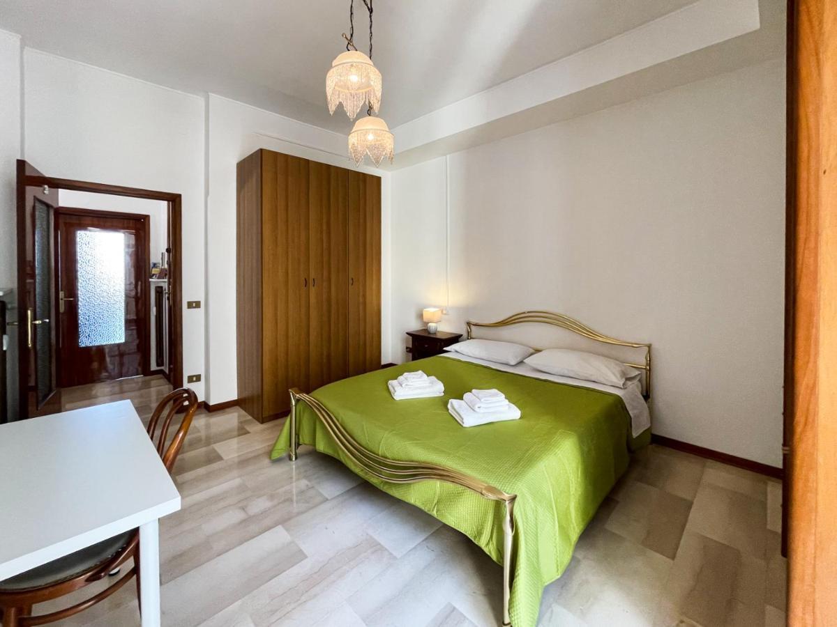 Casa Gramsci - Affitti Brevi Italia Hotel Modena Bagian luar foto