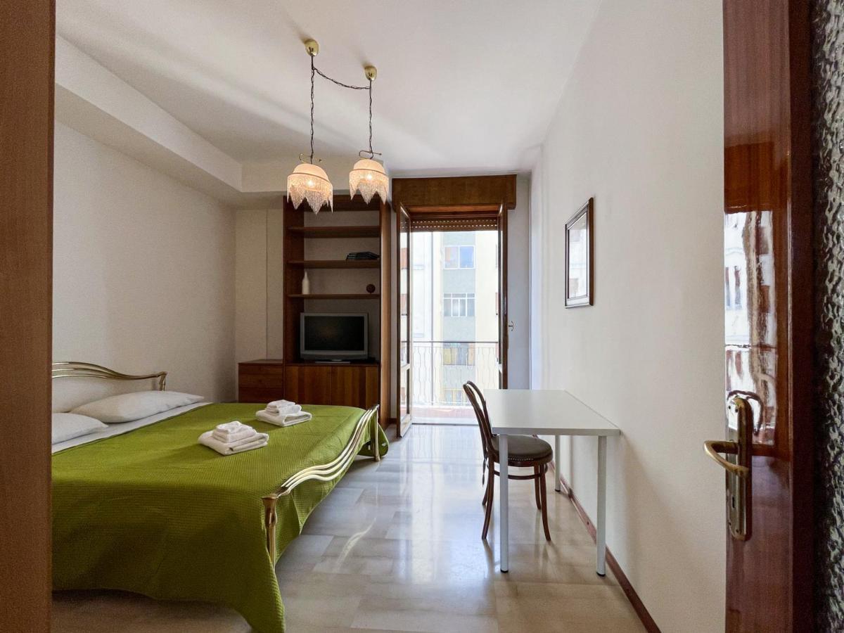 Casa Gramsci - Affitti Brevi Italia Hotel Modena Bagian luar foto