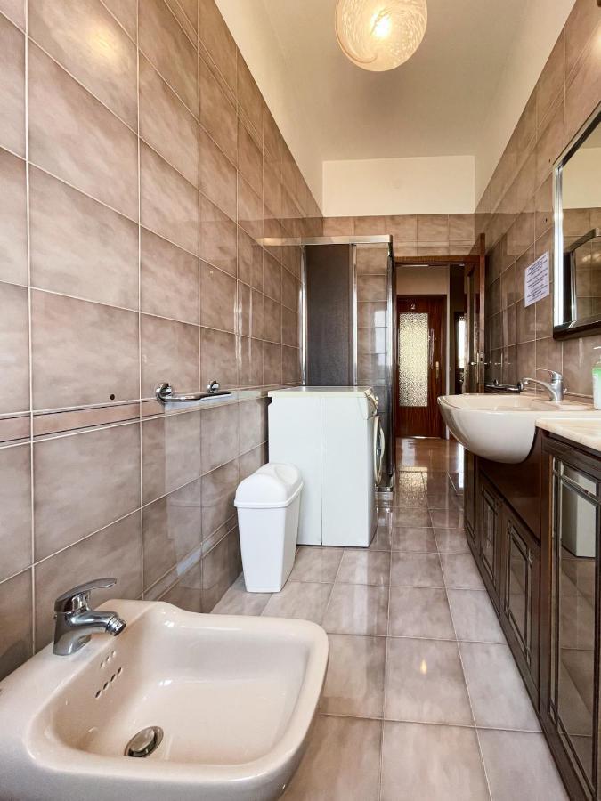 Casa Gramsci - Affitti Brevi Italia Hotel Modena Bagian luar foto